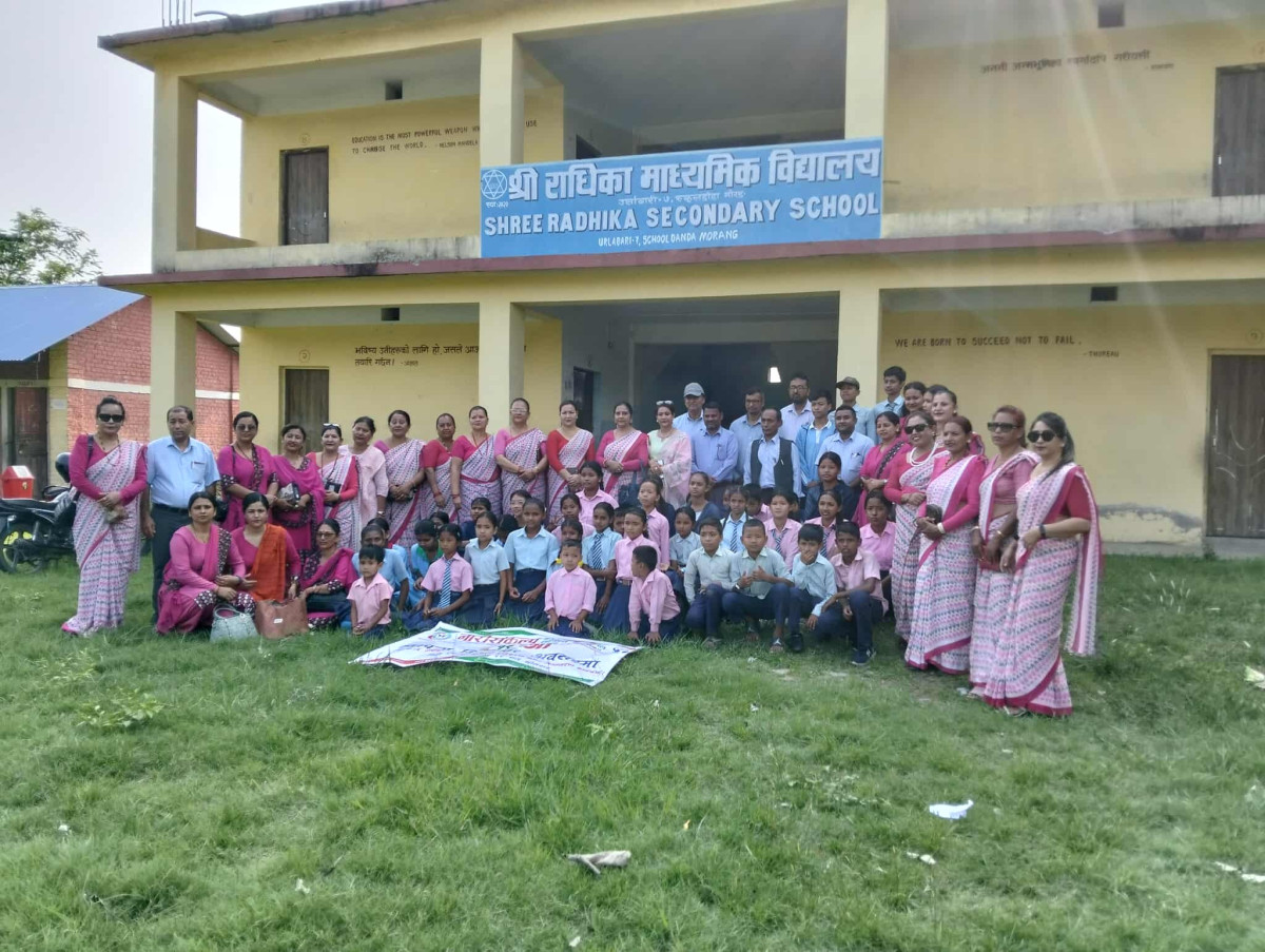 नारी संकल्प साकोसद्वारा सामाजिक उत्तरदायित्व बहन गर्दै विद्यालयलाई सहयोग