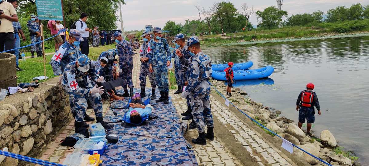 एक लाख ७० हजार विपद् सूचक समूह गठन गर्दै सशस्त्र प्रहरी