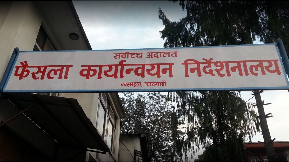 विदेशमा रहेका नागरिकलाई मतदानको व्यवस्थाका लागि सर्वोच्चको ताकेता