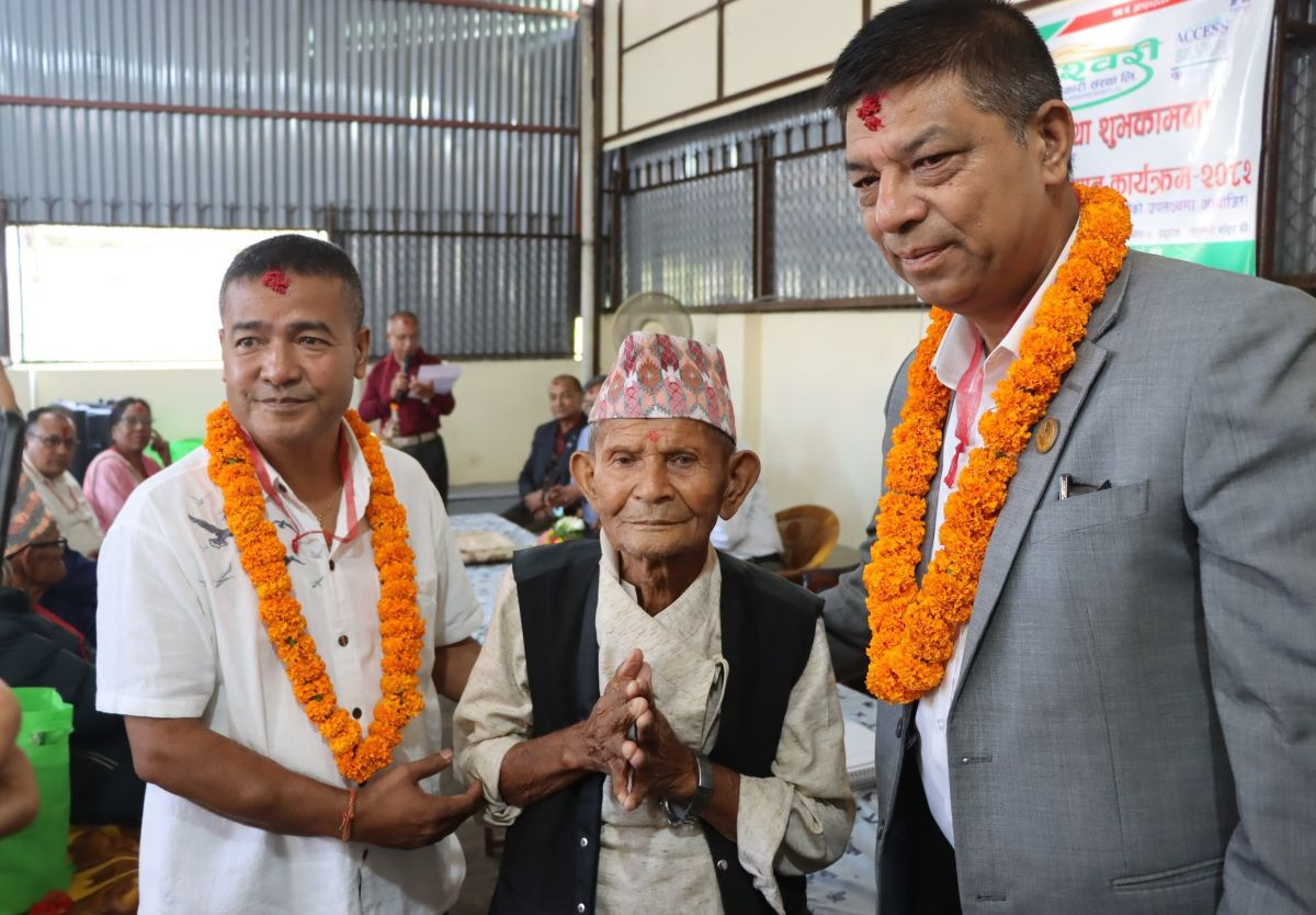 चण्डेश्वरी साकोसले गर्यो पिता सम्मान कार्यक्रम