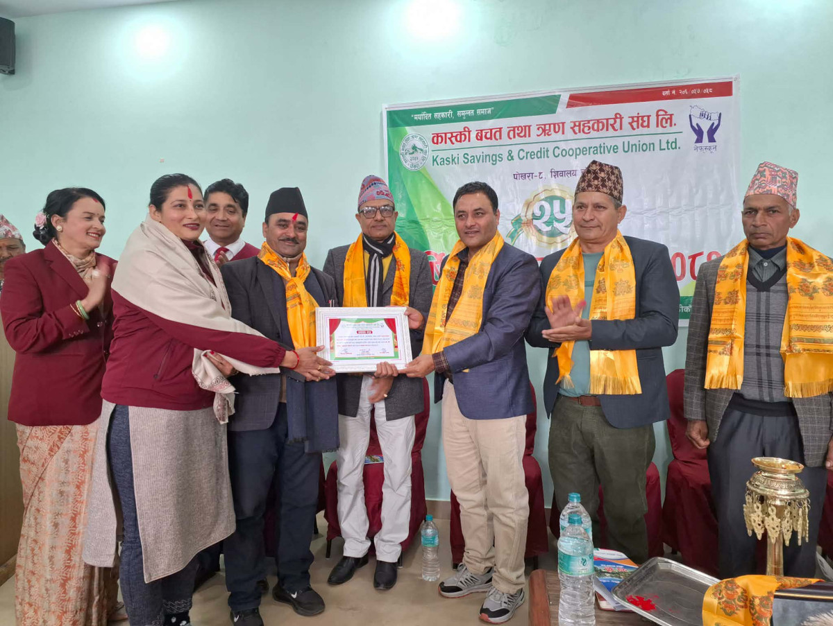 sushil sammanit photo.jpg