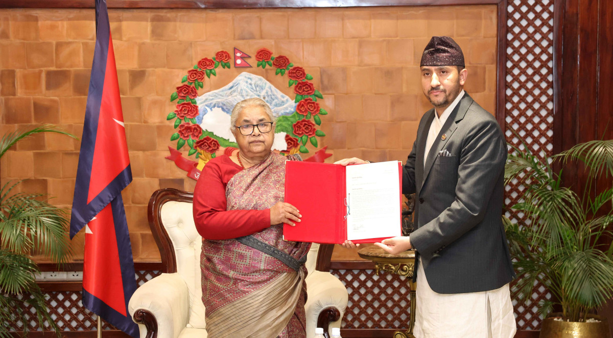 'दलीय राजनीतिको मैदानमा छिर्नुअघि पदबाट राजीनामा दिने निर्णय लिएँ'