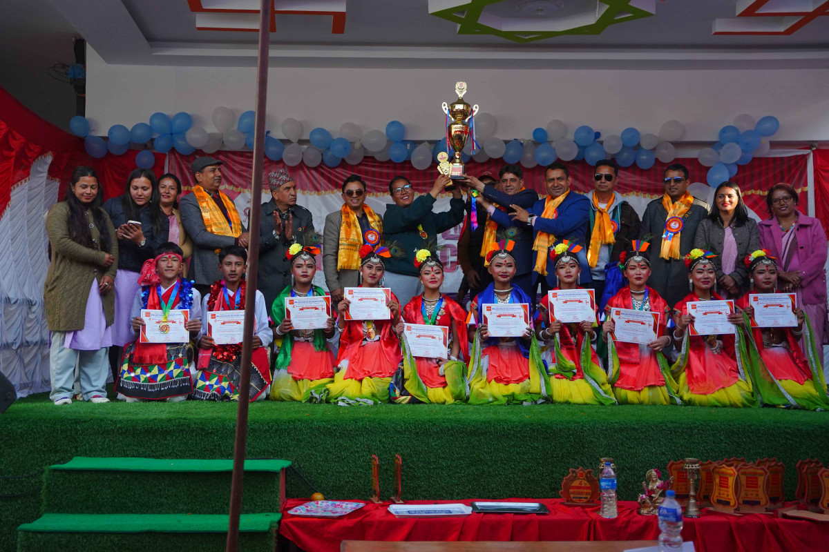 मिनिल्याण्ड अंग्रेजी माध्यमिक विद्यालयद्वारा आयोजित अन्तर विद्यालय लोक नृत्य प्रतियोगितामा प्रज्ञा सदन स्कूल प्रथम